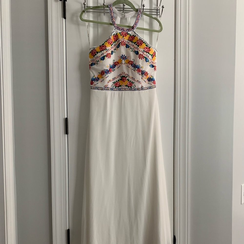 💕☀️Boho Chic Embroidered Maxi - NWOT - Sz L
